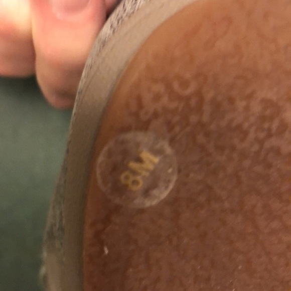 Nurture silver sneakers, size 8 - Picture 6 of 8